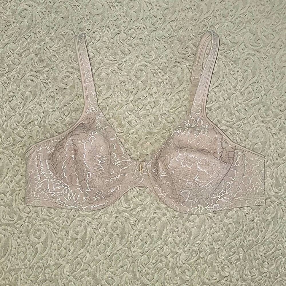 EUC Bali 34C Nude Floral Underwire Bra Dual Hooks, three position closure